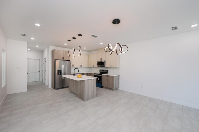 Building Photo - 8218 Casa Verde Rd