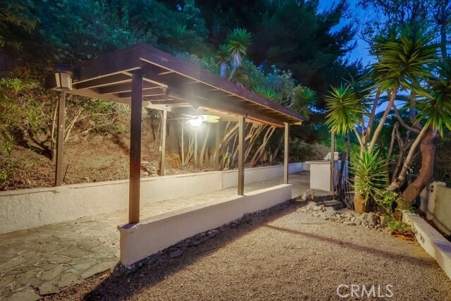 Building Photo - 3554 Seaglen Dr