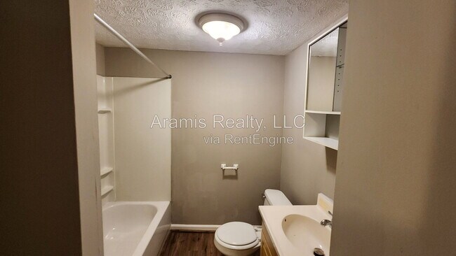 Building Photo - 129 McDonough Blvd SE