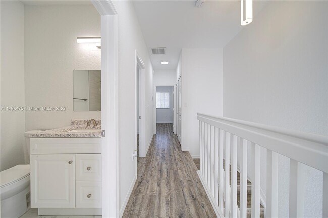 Building Photo - 10740 NW 83rd St