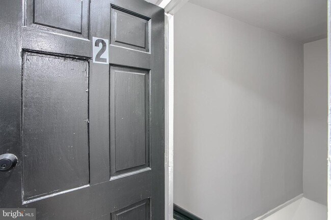 Building Photo - 3807 Fleetwood Ave