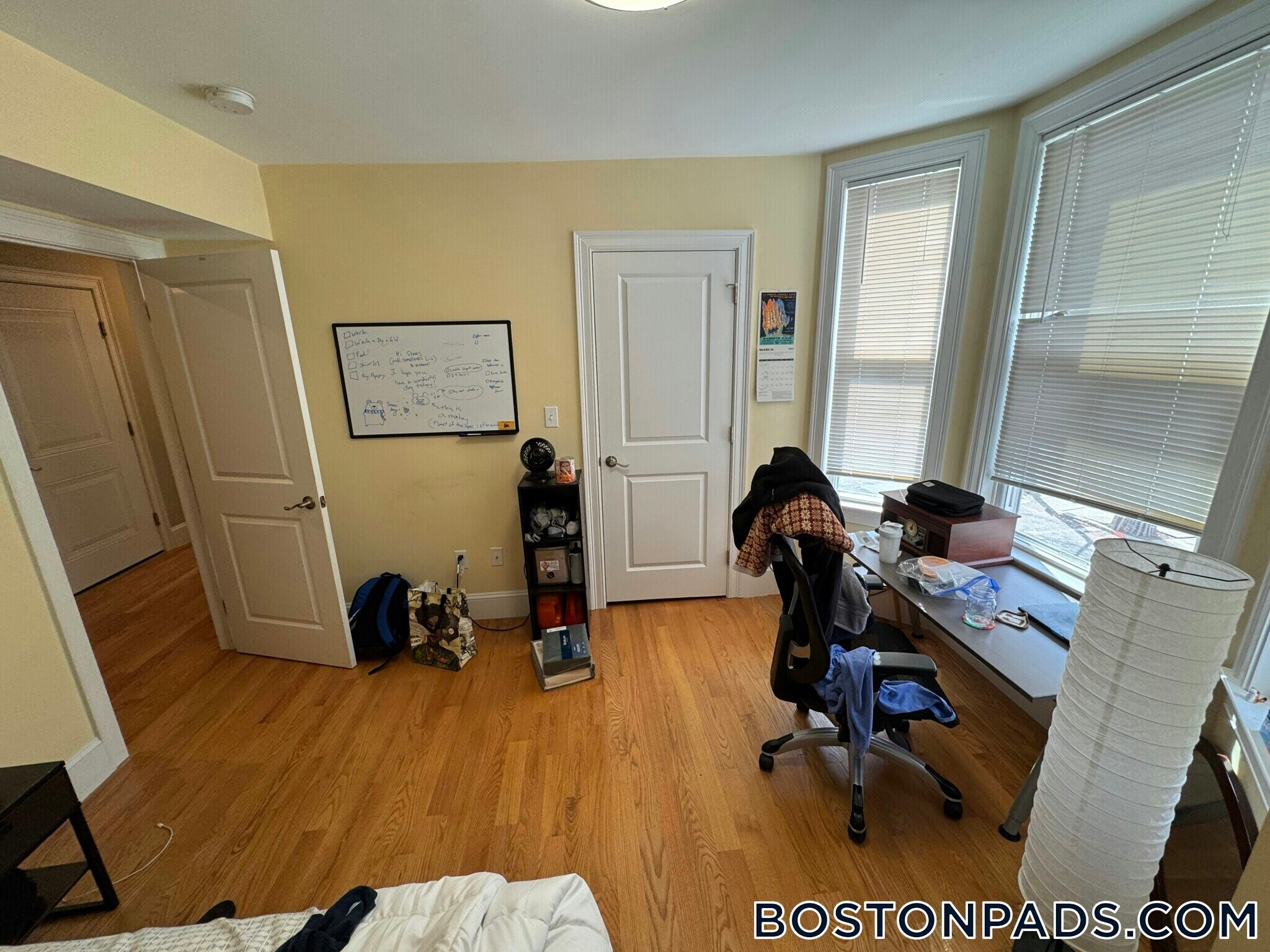 Building Photo - 183 River St