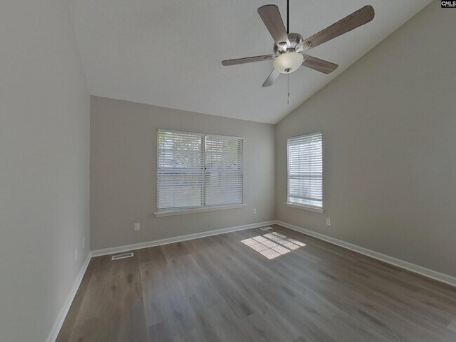 Building Photo - 12 Red Cedar Dr