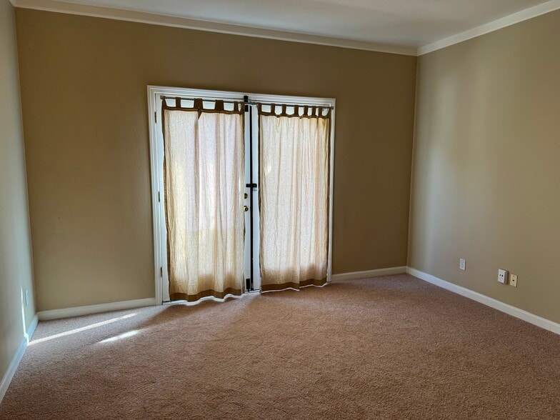 Building Photo - 1742 Henry Long Blvd