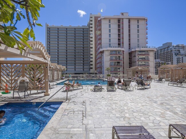 Building Photo - 445 Seaside Ave