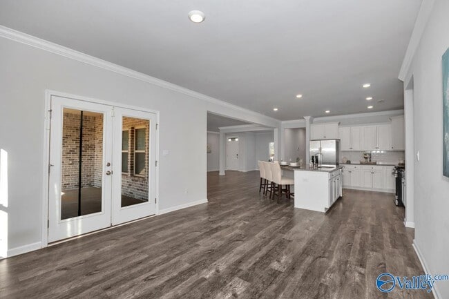 Building Photo - 106 Oak Fletcher Dr