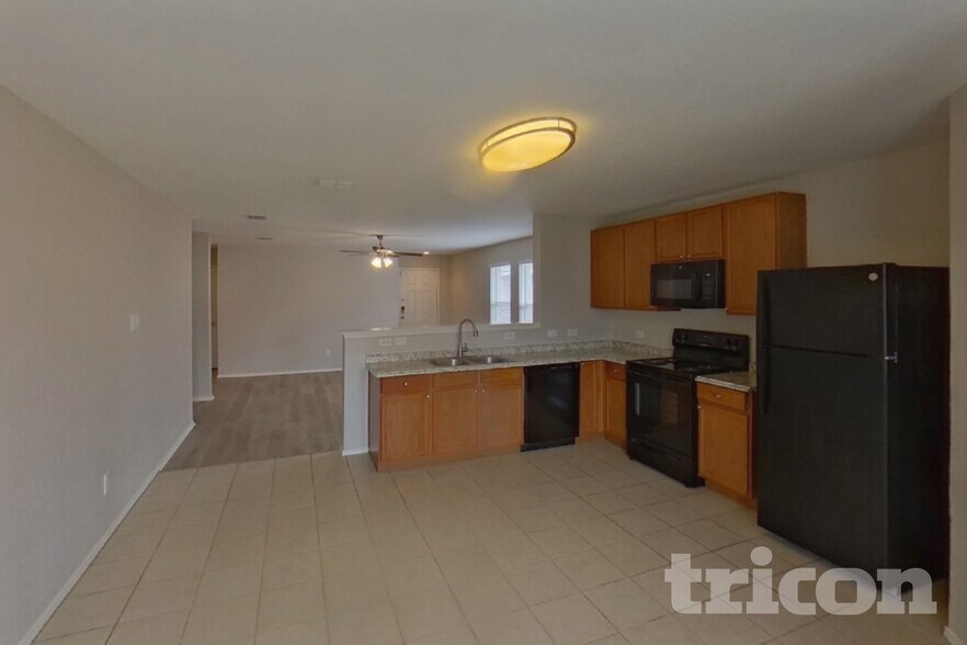 Building Photo - 1412 Royal Meadows Tr