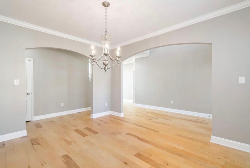 Building Photo - 2655 Berringer Station Ln
