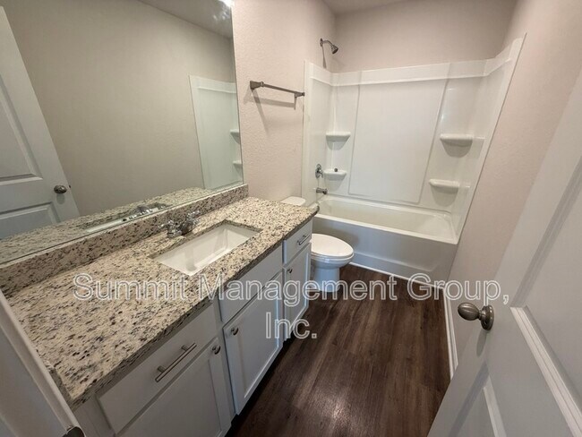 Building Photo - 219 Limestone Cir