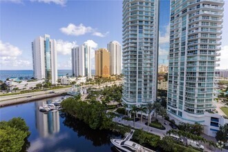 Building Photo - 200 Sunny Isles Blvd