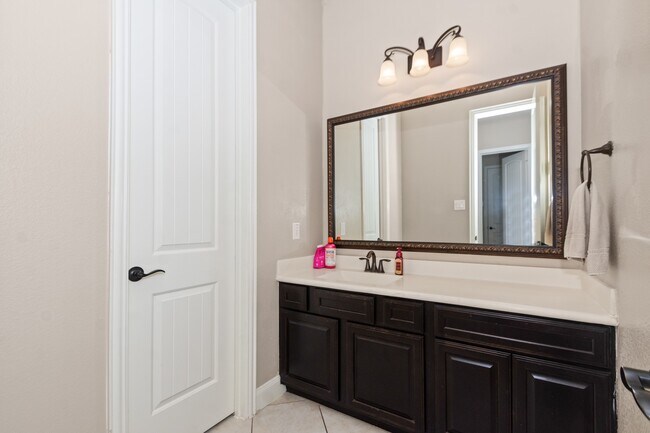 Building Photo - 20214 Parker Bend Ln