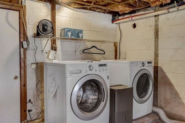 Building Photo - 1511 Stewarts Ferry Pike