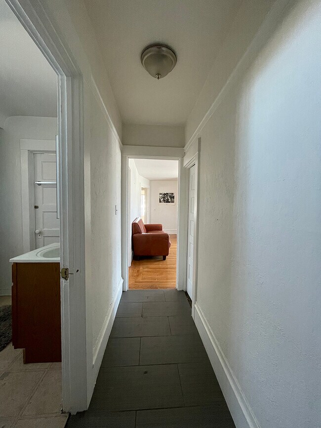 hallway - 1230 Burnett St