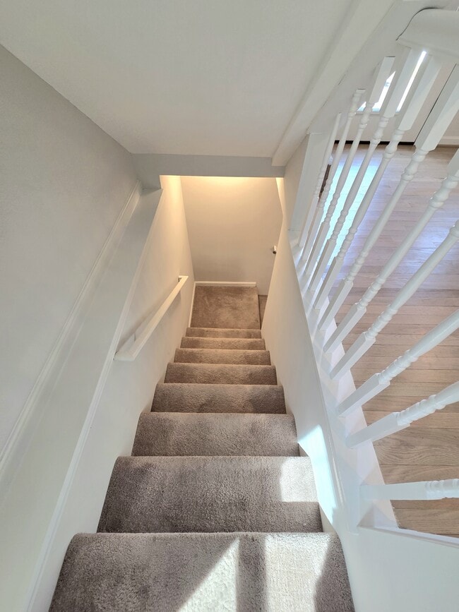 Building Photo - 10810 Norman Ave