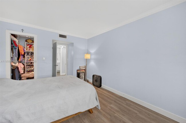 Building Photo - 7929 SW 104th St