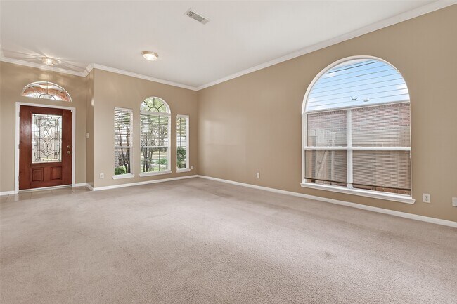 Building Photo - 18727 Forest Deer Rd