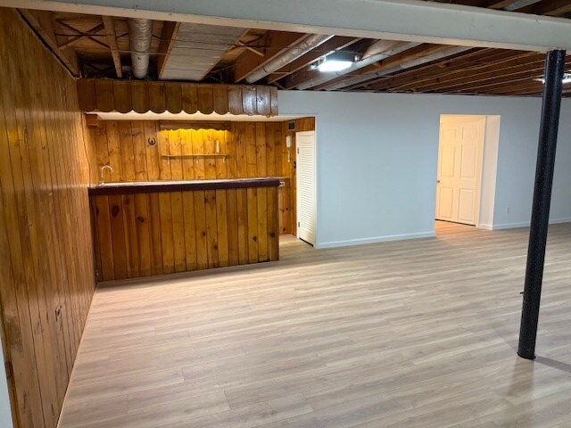 Basement Bar - 74 Clearview Dr