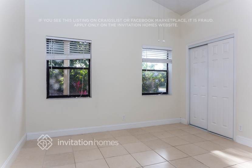 Building Photo - 244 Natchez Ct