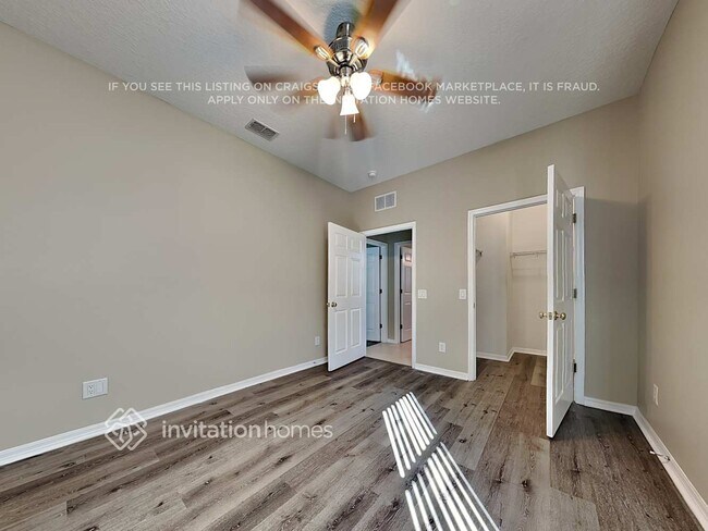 Building Photo - 10906 Ancient Futures Dr