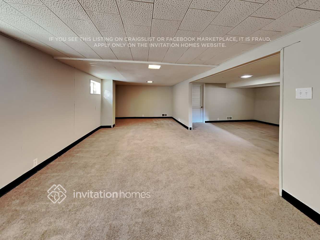 Building Photo - 2645 W 94th St