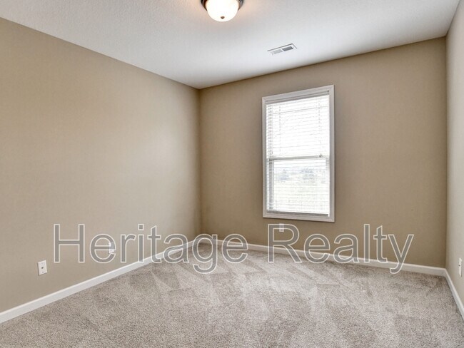Building Photo - 2647 Brooke Willow Blvd