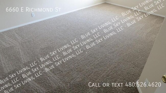 Building Photo - 6660 E Richmond St