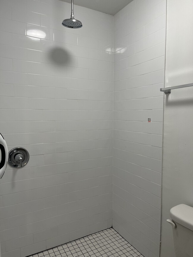 Building Photo - 2670 Newell St