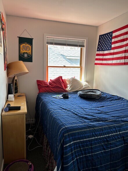 Building Photo - 601 Mathews St