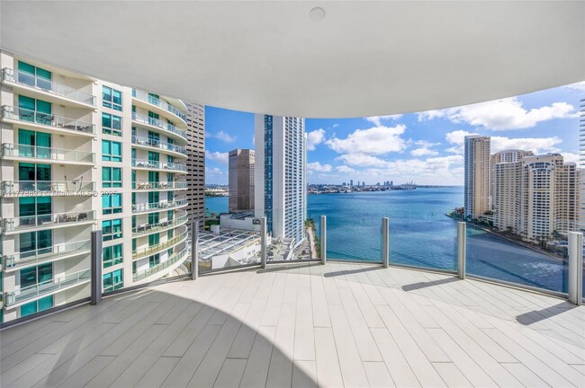 Building Photo - 300 Biscayne Blvd Way