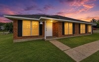 Building Photo - 904 Overlook Dr