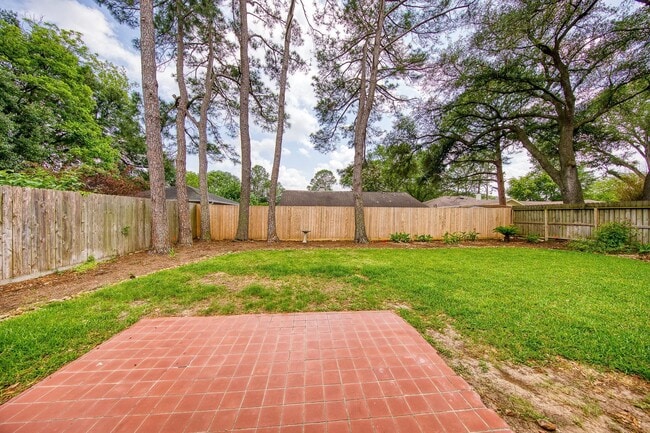 Building Photo - 22411 Elsinore Dr