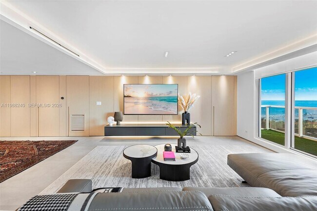 Building Photo - 2301 Collins Ave