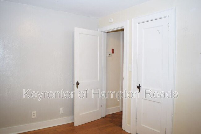 Building Photo - 1303 Tallwood St