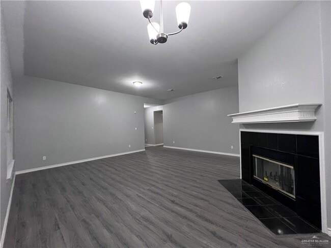 Building Photo - 3308 San Benito St