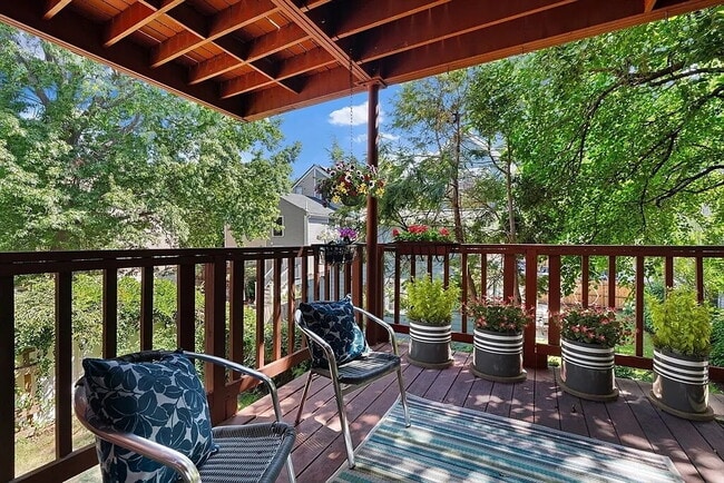 Building Photo - "Charming 1-Bed Retreat in Cambridge with ...