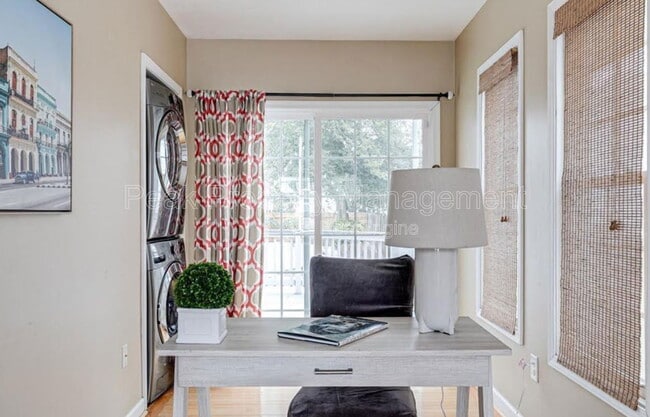 Building Photo - 4504 Hanover Ave