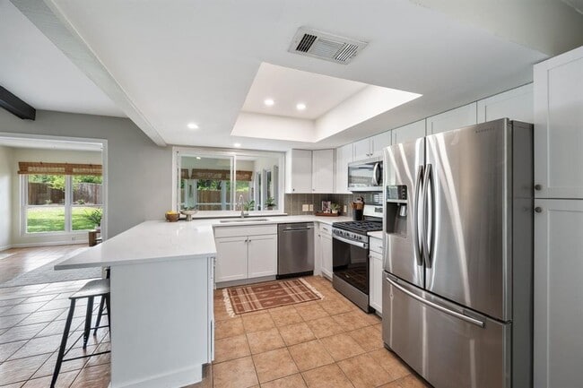 Building Photo - 1406 Radam Cir