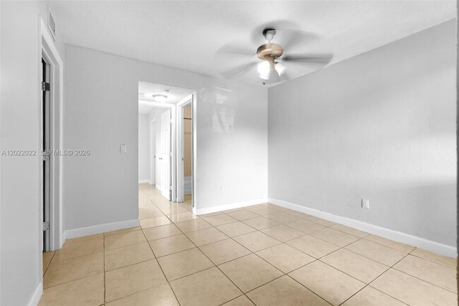 Building Photo - 400 NW 65th Ave