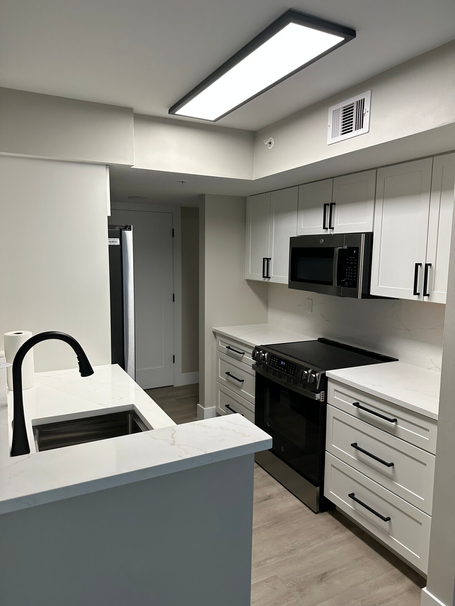 Kitchen - 1865 Florida Club Dr