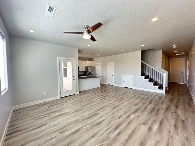 Building Photo - 3 BEDROOM SAND HOLLOW TOWNHOME FOR RENT!