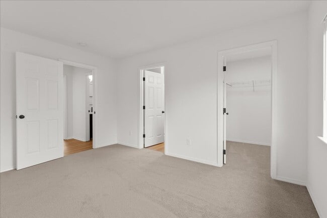 Building Photo - Beautiful & Freshly remodeled home in Fryelands Monroe