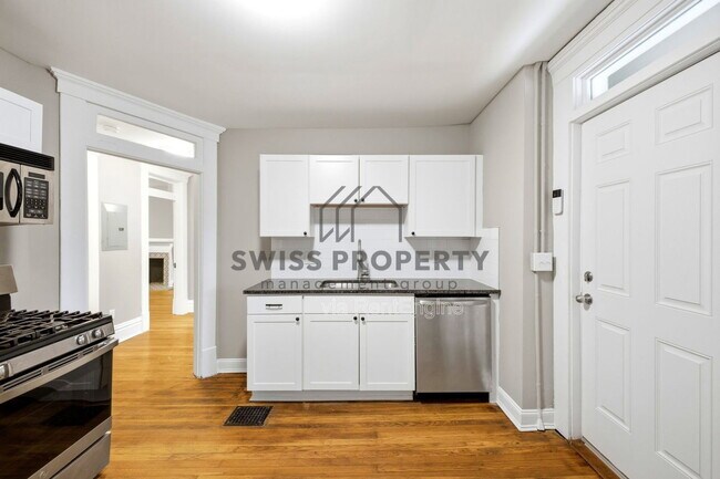 Building Photo - 342 Taylor Ave