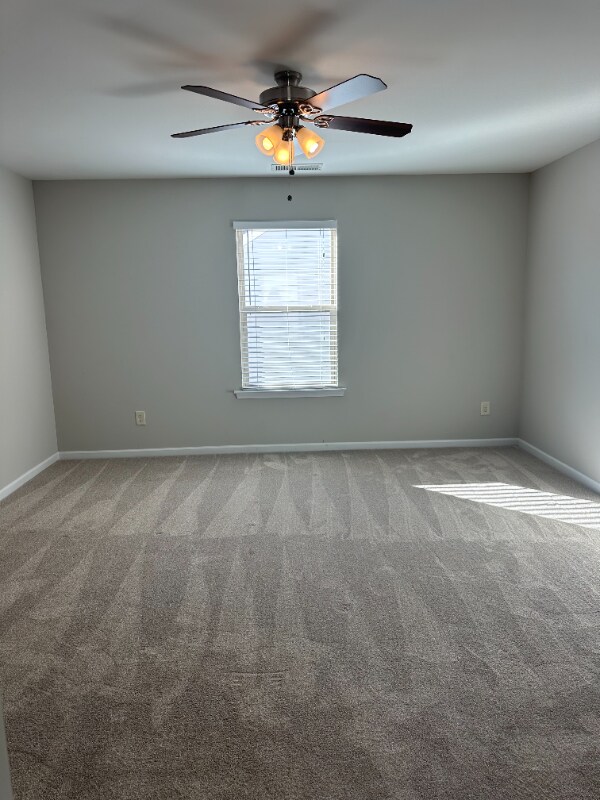 Building Photo - 403 Village View