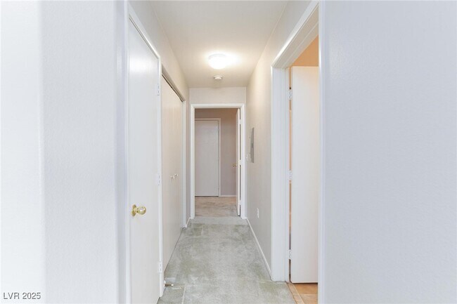 Building Photo - 9303 Gilcrease Ave