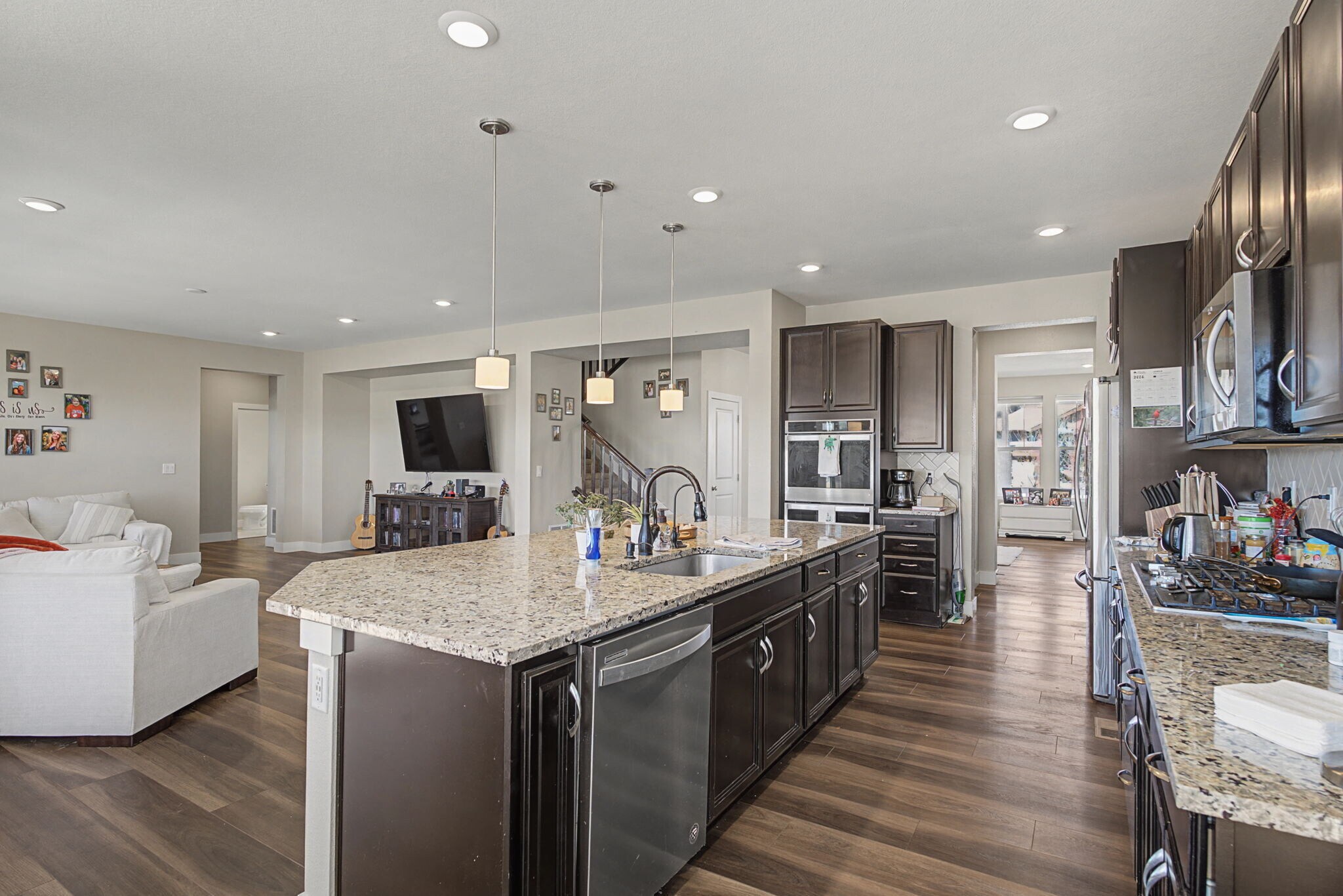 Building Photo - 2102 Summerlin Ln