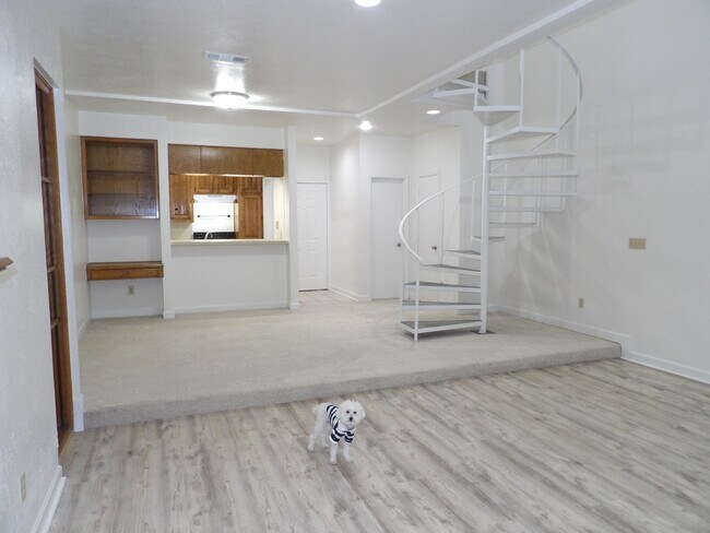 Building Photo - 3909 Rawlins St