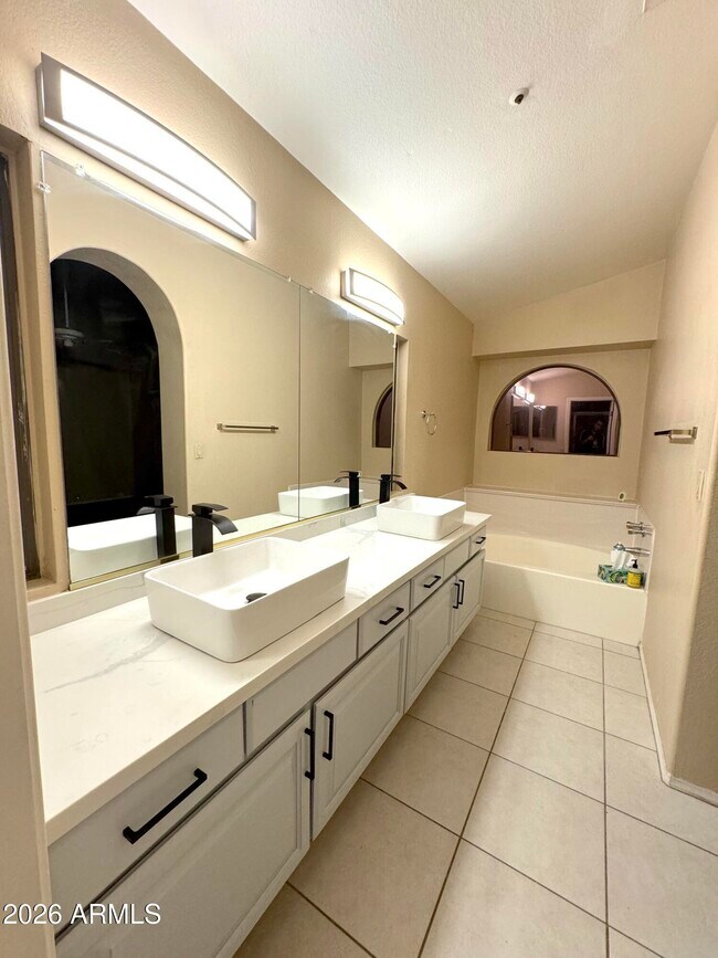 Building Photo - 12770 N 89th St