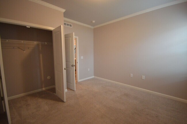 Building Photo - 4229 Olde Waverly Wy