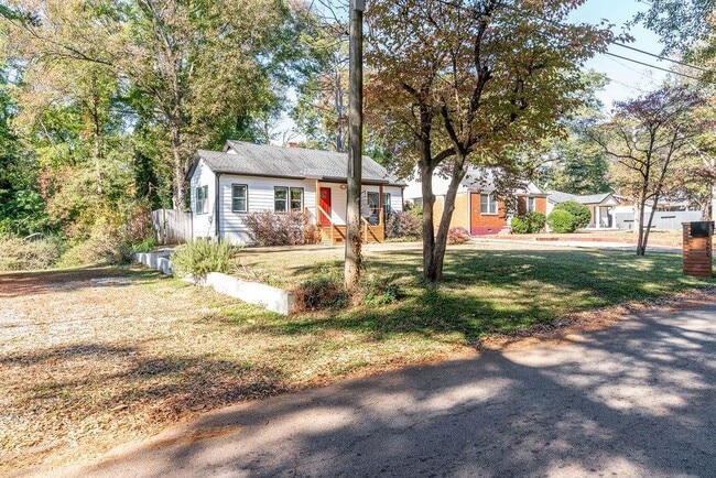 Building Photo - 607 Quillian Ave