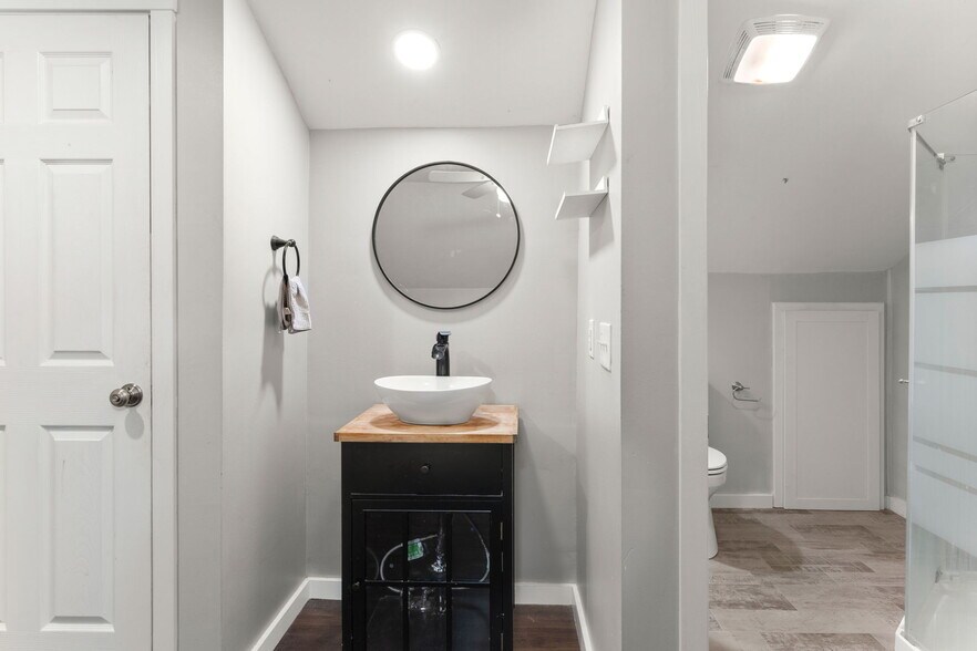 Building Photo - 12 Lighthouse Dr